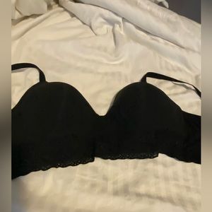 Natori black 34DDD tshirt bra